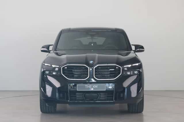 BMW XM (2026) thumbnail 2