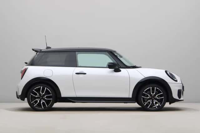 MINI Cooper (2025) thumbnail 8
