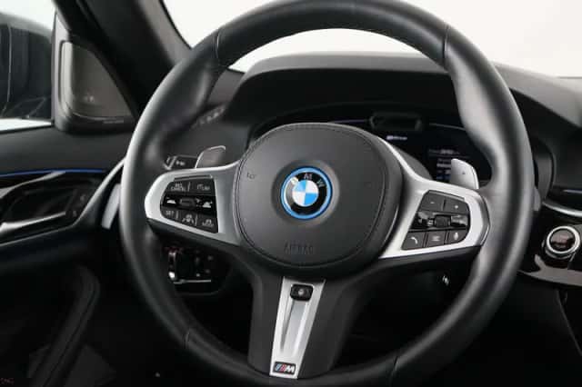 BMW 5-Serie (2024) thumbnail 2