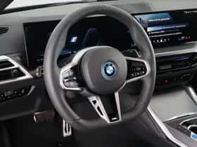 BMW i4 (2026) thumbnail 2
