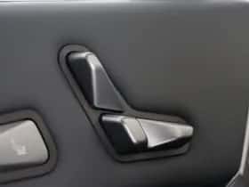 BMW iX (2026) thumbnail 15
