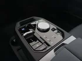 BMW iX (2026) thumbnail 17
