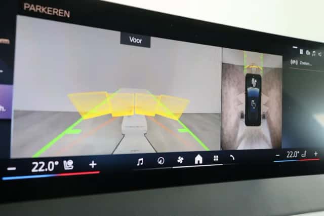BMW iX (2026) thumbnail 22