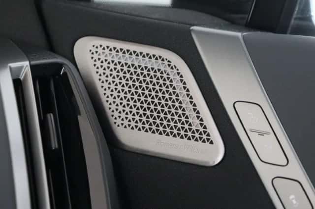BMW iX (2026) thumbnail 23