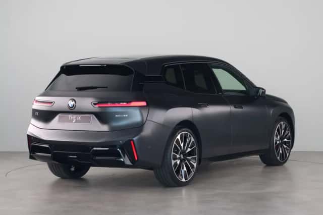 BMW iX (2026) thumbnail 8