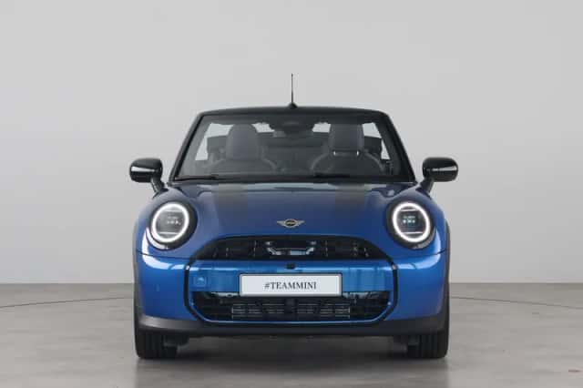 MINI Cabrio (2026) thumbnail 3