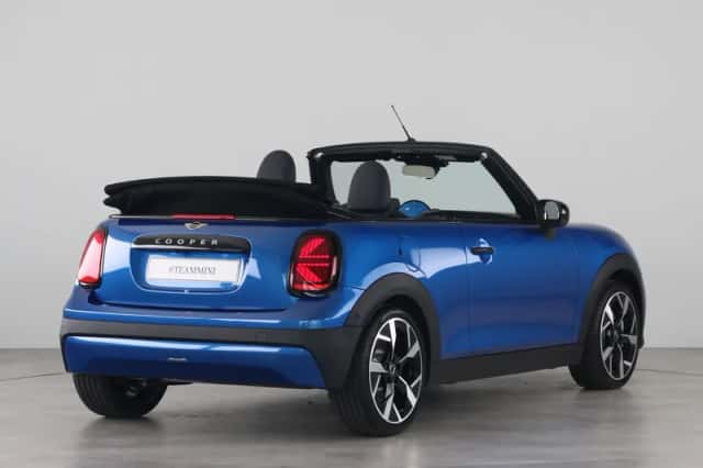 MINI Cabrio (2026) thumbnail 9