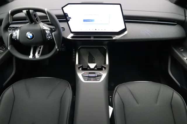 BMW iX3 (2026) thumbnail 13