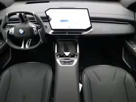 BMW iX3 (2026) thumbnail 13