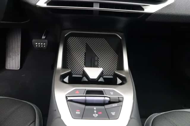 BMW iX3 (2026) thumbnail 14