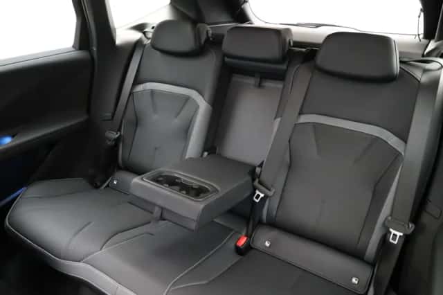 BMW iX3 (2026) thumbnail 18