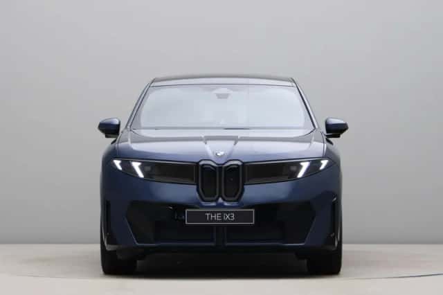 BMW iX3 (2026) thumbnail 6