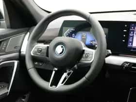 BMW X1 (2025) thumbnail 2