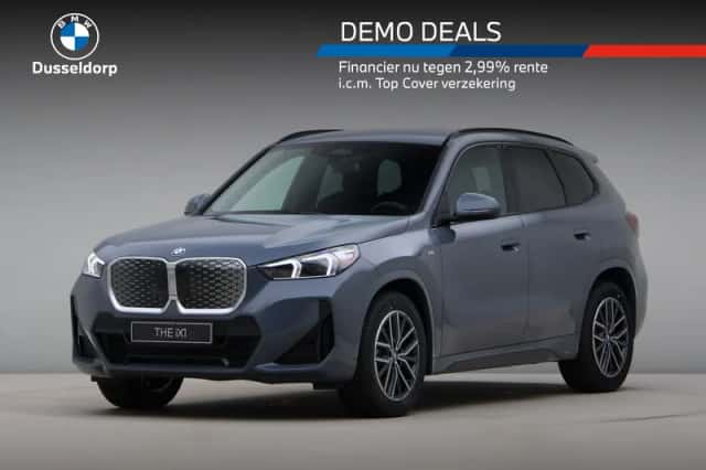 BMW iX1 (2025) thumbnail 1