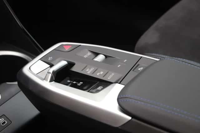 BMW iX1 (2025) thumbnail 17