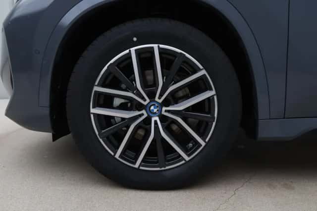 BMW iX1 (2025) thumbnail 19