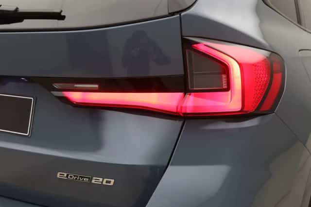 BMW iX1 (2025) thumbnail 21