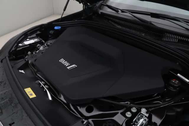 BMW iX1 (2025) thumbnail 5