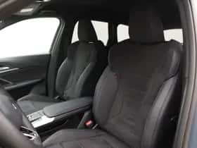 BMW iX1 (2025) thumbnail 5