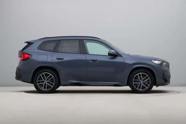 BMW iX1 (2025) thumbnail 8