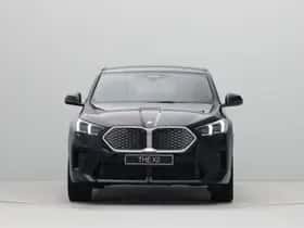 BMW iX2 (2025) thumbnail 2