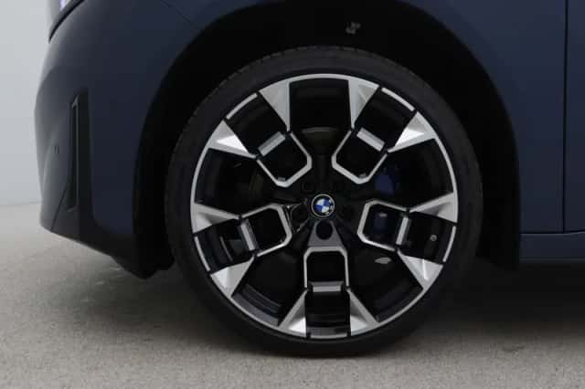 BMW iX3 (2026) thumbnail 21