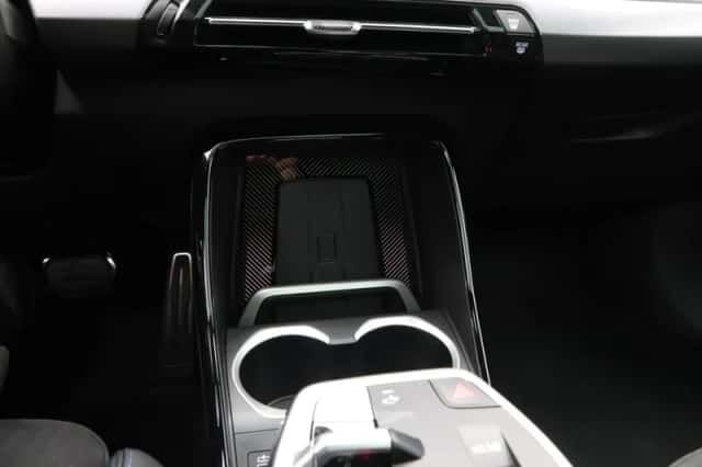 BMW iX2 (2025) thumbnail 14