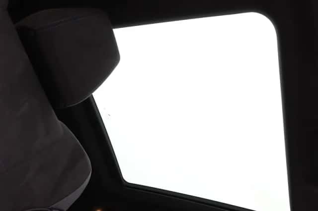 BMW iX2 (2025) thumbnail 23