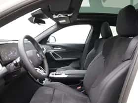 BMW iX2 (2025) thumbnail 5