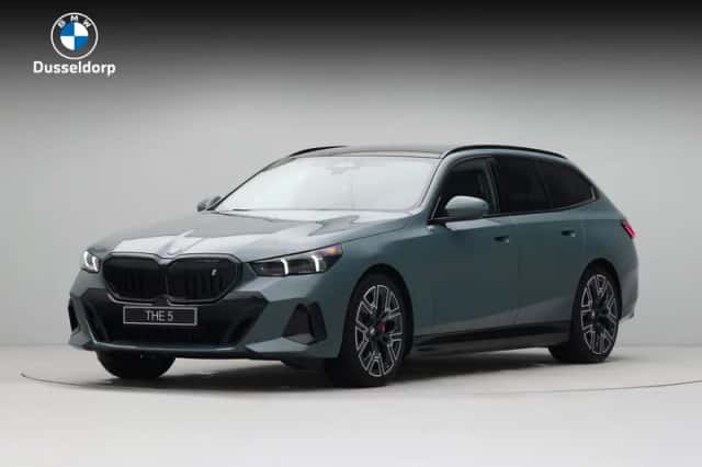 BMW i5 (2026) thumbnail 1