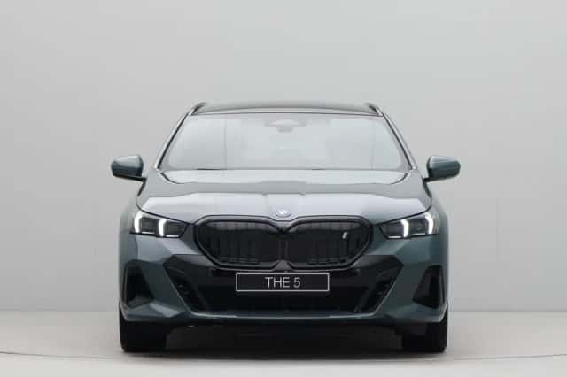 BMW i5 (2026) thumbnail 2