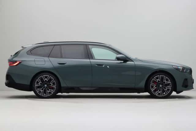 BMW i5 (2026) thumbnail 4