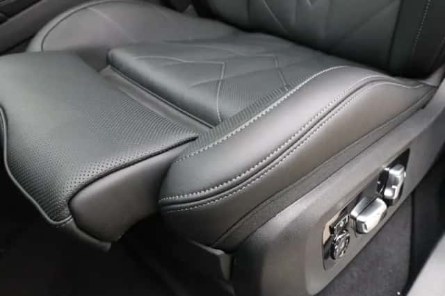 BMW XM (2026) thumbnail 16