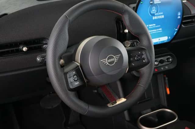 MINI Cooper (2026) thumbnail 16