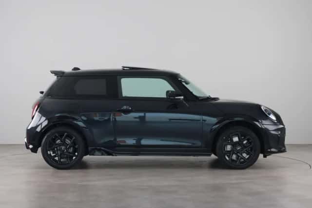 MINI Cooper (2026) thumbnail 4