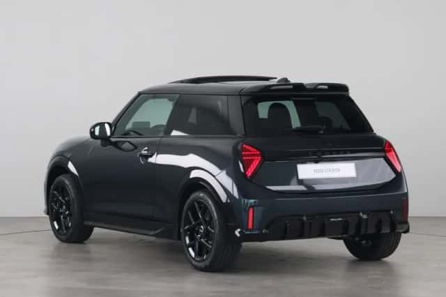 MINI Cooper (2026) thumbnail 7