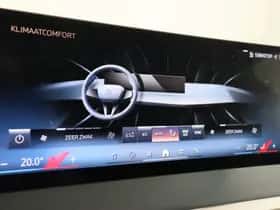 BMW iX (2025) thumbnail 14