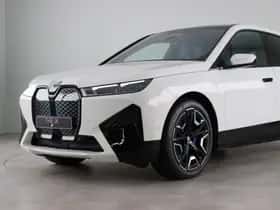 BMW iX (2025) thumbnail 21