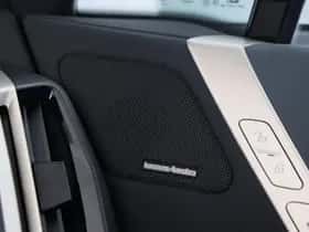 BMW iX (2025) thumbnail 24