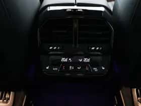 BMW iX (2025) thumbnail 26