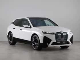 BMW iX (2025) thumbnail 7