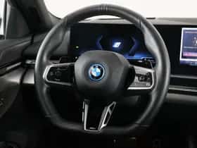 BMW 5-Serie (2024) thumbnail 2