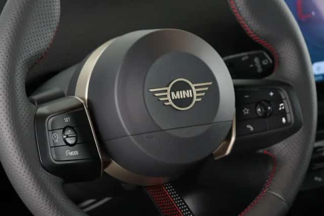 MINI Cooper (2026) thumbnail 18