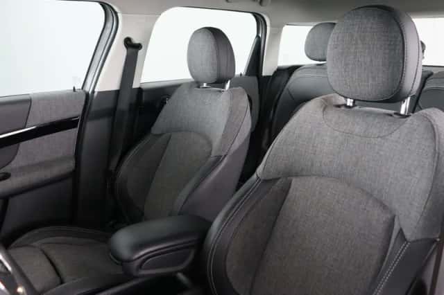 MINI Countryman (2022) thumbnail 6