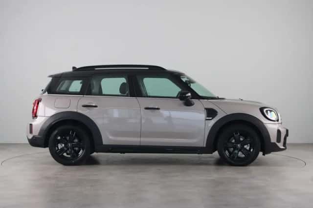 MINI Countryman (2022) thumbnail 9