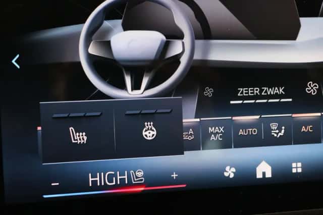 BMW X1 (2025) thumbnail 16