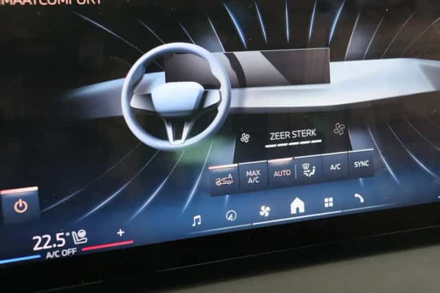 BMW X3 (2025) thumbnail 15