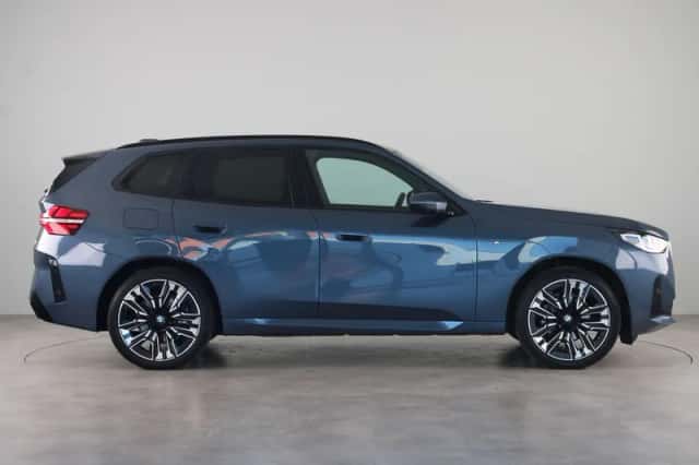 BMW X3 (2025) thumbnail 9