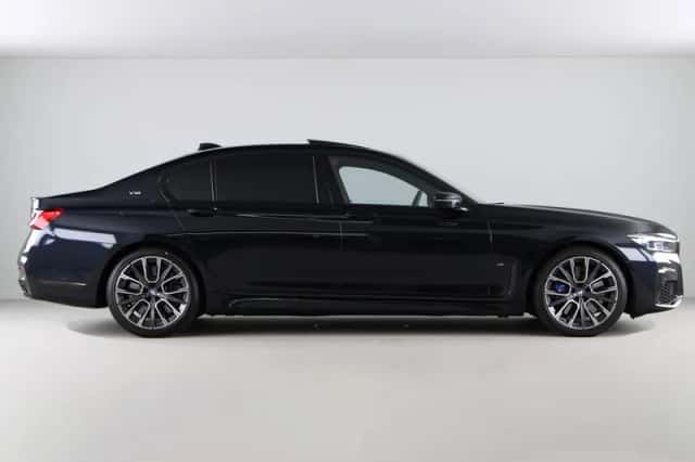 BMW 7-Serie (2022) thumbnail 7