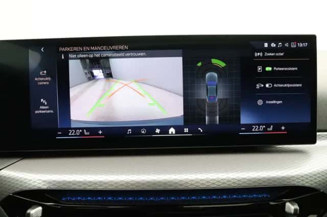 BMW i4 (2026) thumbnail 22